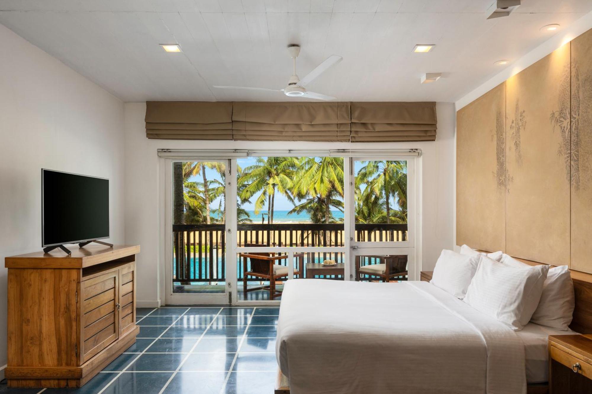 Deluxe Double Room Sea View at Center Point Black Coral & at Seaside Social restaurants,1442181385:JPEG